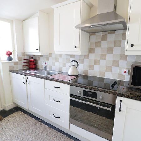 Menai Cottage Llanfairpwllgwyngyll Dış mekan fotoğraf