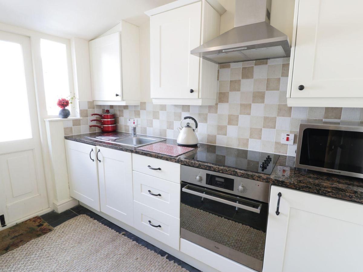 Menai Cottage Llanfairpwllgwyngyll Dış mekan fotoğraf