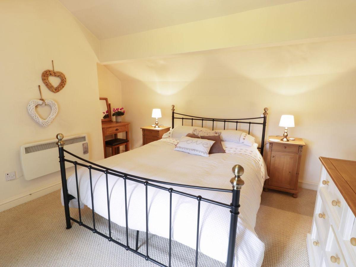 Menai Cottage Llanfairpwllgwyngyll Dış mekan fotoğraf